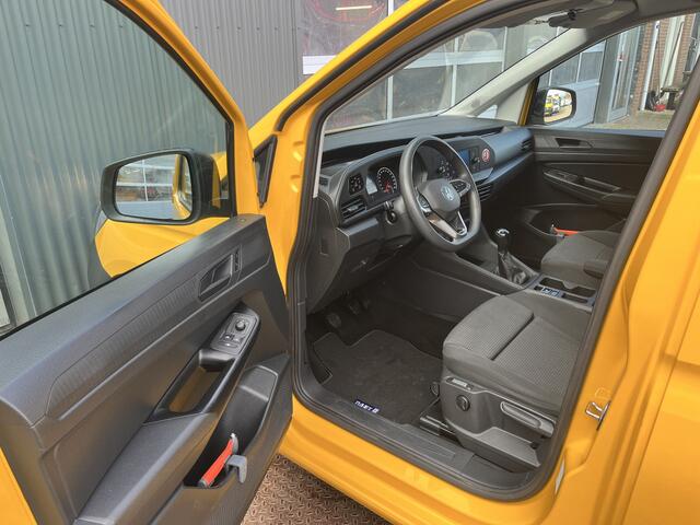 Volkswagen CADDY MAXI Cargo 2.0 TDI Airco Cruise controle Trekhaak 1400kg Telefoon voorbeiding Schuifdeur Betimmering in laadruimte 1e Eigenaar Euro 6 Bpm vrij voor ondernemers !!