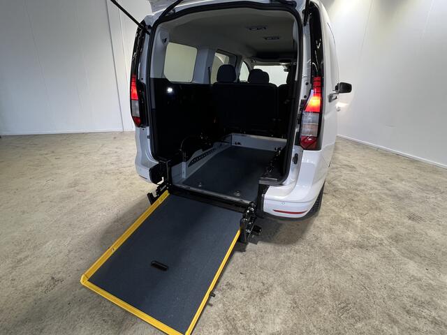 Volkswagen CADDY MAXI 1.5 TSI 5p en rolstoelauto | Camera | DAB | Navigatiesysteem full map |