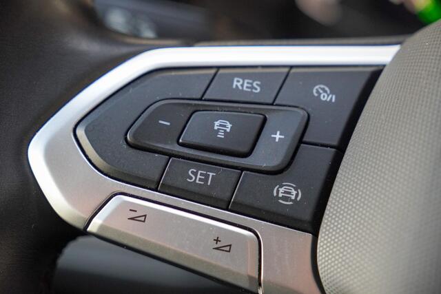 Volkswagen CARAVELLE T6.1 2.0 TDI 204 PK DSG L2H1 DUB/CAB A-Deuren ACC | LED | Leder | Apple Carplay/ Android Auto | Privacy glass |