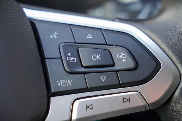 Volkswagen CARAVELLE T6.1 2.0 TDI 204 PK DSG L2H1 DUB/CAB A-Deuren ACC | LED | Leder | Apple Carplay/ Android Auto | Privacy glass |