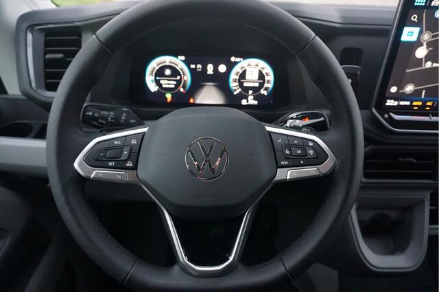 Volkswagen CRAFTER 35 177PK L3H2 AUT Facelift BPM VRIJ!! 13" Navi, Cam, Gev. Stoel, Alarm, LED!! NR. C664*