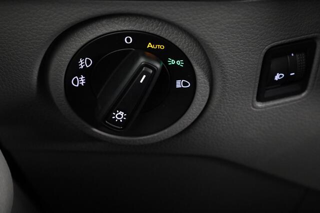 Volkswagen CRAFTER Bedrijfswagens Highline L3H3 2.0 TDI EU6 140 pk 3.5T Automaat