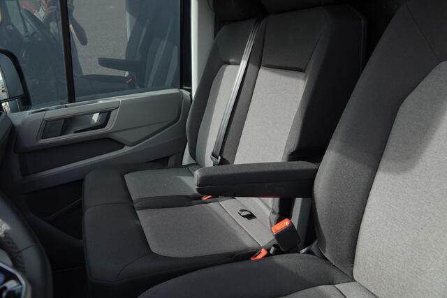Volkswagen CRAFTER L3H2 2.0Tdi 177Pk Aut. | 35 | 2xSchuifdeur | Nieuw Model | 10,4'' Display | 19'' | Deep Black
