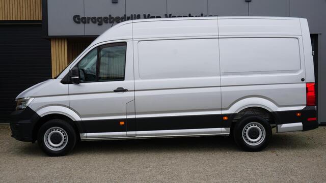 Volkswagen CRAFTER 35 2.0 TDI 177pk L3H3 Highline *MARGE BUS* 3-Zits LED Trekhaak ACC Standkachel! 3500kg Trekgewicht! *Zeer Nette Crafter*