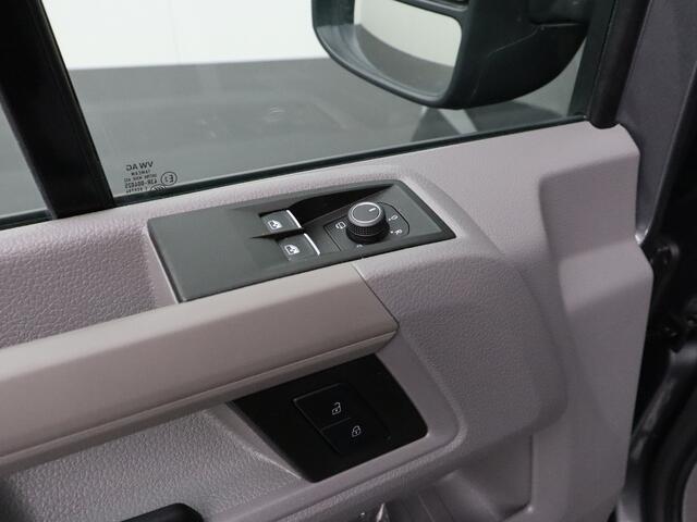 Volkswagen CRAFTER 2.0TDi 177PK DSG Automaat L3H3 | Led | Multimedia | Camera | Airco | Trekhaak | 3-Persoons