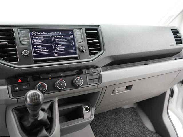 Volkswagen CRAFTER 35 2.0 TDI L3H3 Trendline140pk | Trekhaak | Cruise control | Navigatie | Appconnect | Spraakbediening | 3.5 t trekgew nieuwe L3 H3