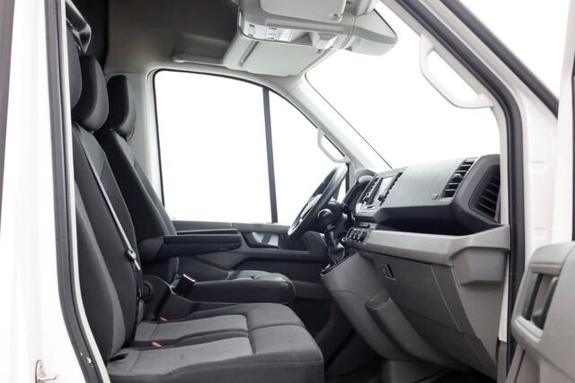 Volkswagen CRAFTER 35 2.0 TDI 140pk E6 L3H3 (L2H2) Dubbel Glasresteel Navi/Camera 01-2019