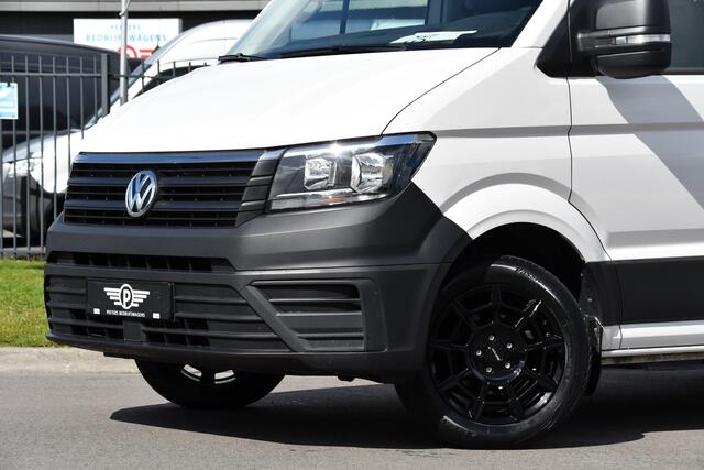 Volkswagen CRAFTER 35 2.0 TDI L3H3 PB Edition Camera, Cruise, Carplay, Trekhaak, multimedia, 140pk, Automaat, Uniek!