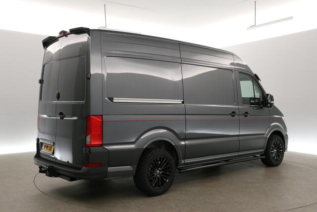 Volkswagen CRAFTER 2.0 TDI DSG HERO EDITION L3H3 | 140PK | FACELIFT MODEL | BPM VRIJ | 3000KG | TREKHAAK | VIRTUAL | ADAPTIVE CRUISE | CAMERA | LED | CARPLAY | 18"LMV | ZONNEKLEP