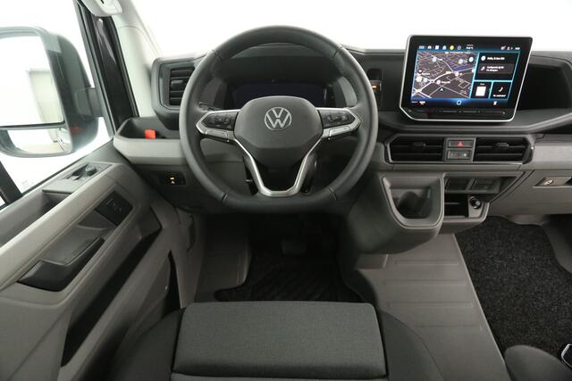 Volkswagen CRAFTER 2.0 TDI DSG HERO EDITION L3H3 | 140PK | FACELIFT MODEL | BPM VRIJ | 3000KG | TREKHAAK | VIRTUAL | ADAPTIVE CRUISE | CAMERA | LED | CARPLAY | 18"LMV | ZONNEKLEP
