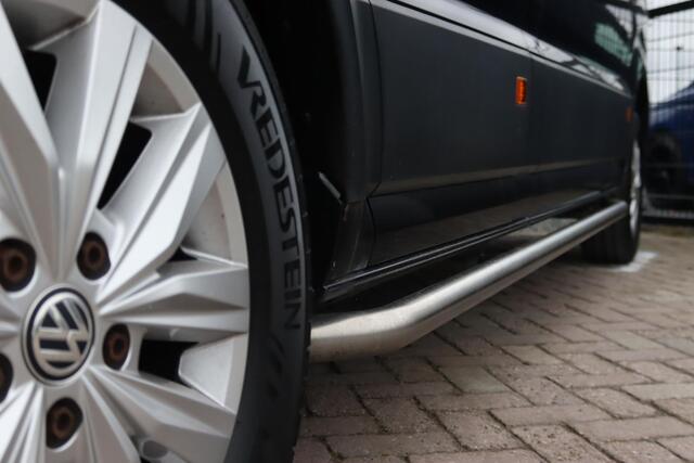 Volkswagen CRAFTER 30 Highline 2.0 TDI 177PK L3H2 DSG, Bi-Led, Camera, 3 Persoons, Trekhaak 3000KG