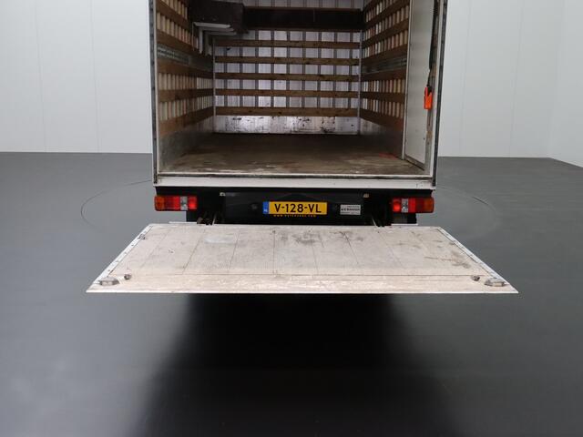 Volkswagen CRAFTER 2.0TDI 177PK Bakwagen+Laadklep | Dubbellucht | 3500Kg Trekhaak | Navigatie | Camera | Zijdeur