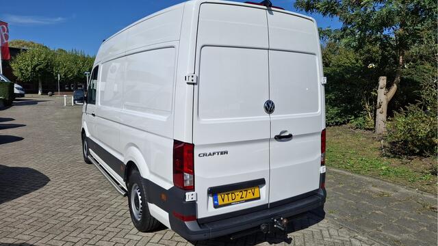 Volkswagen CRAFTER 35 2.0 TDI L3H3 Highline 140 pk / Camera / Trekhaak