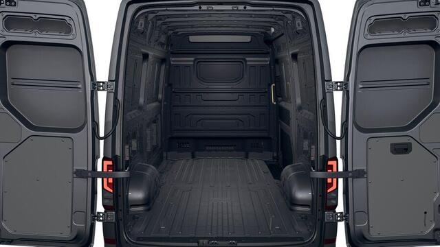 Volkswagen CRAFTER 35 2.0 TDI L3H2 Exclusive | BPM-vrij | Navigatiepakket | Camera | Netto Deal excl. kosten rijklaarmaken |