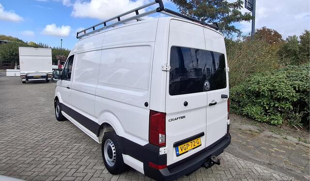 Volkswagen CRAFTER 35 2.0 TDI L3H3 140 pk / Imperiaal / Trekhaak / Camera