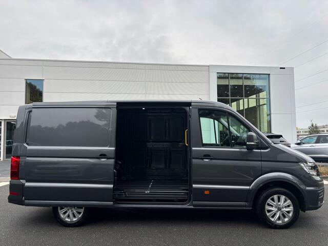 Volkswagen CRAFTER GP L3H2 2.0 TDI 140pk 3.0T Automaat Exclusive-Edition /Direct leverbaar /BPM-vrij