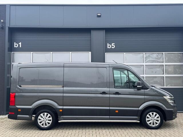 Volkswagen CRAFTER 2.0 TDI 177PK DSG L3H2 / Dubbele schufideur / Navi / Trekhaak 3000KG / Ergo Comfortstoelen