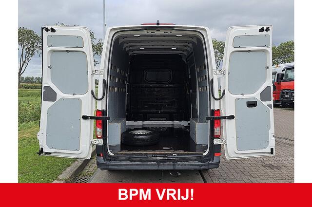 Volkswagen CRAFTER 35 2.0 TDI L3H3 airco, navi, camera, 134 dkm