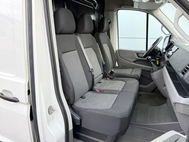 Volkswagen CRAFTER 2.0 TDI 140PK L3H3 Airco Cruise Control Carplay Parkeersensoren voor achter