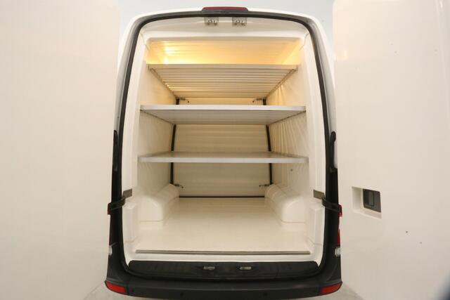 Volkswagen CRAFTER 2.0 TDI 140PK L2H2 | Nachtkoeling | Koelwagen 1 C° | Airco | Cruise | 3-Zits | Parkeersens.