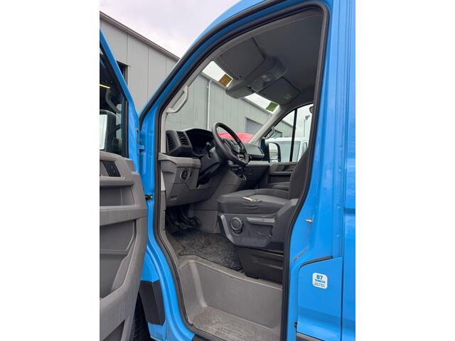 Volkswagen CRAFTER 35 2.0 TDI L4 Trendline BAKWAGEN MET DEUREN / EURO 6 / N.A.P / DEALER ONDERHOUDEN