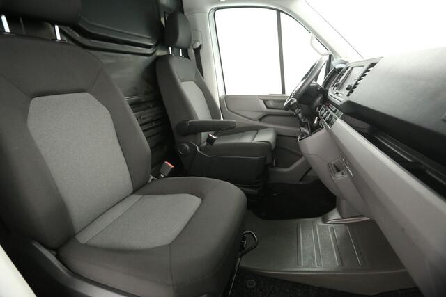 Volkswagen CRAFTER 30 2.0 TDI 140PK L3H2 | 3000kg Trekgew. | Airco | Cruise | Carplay | Navi | Parkeersens.