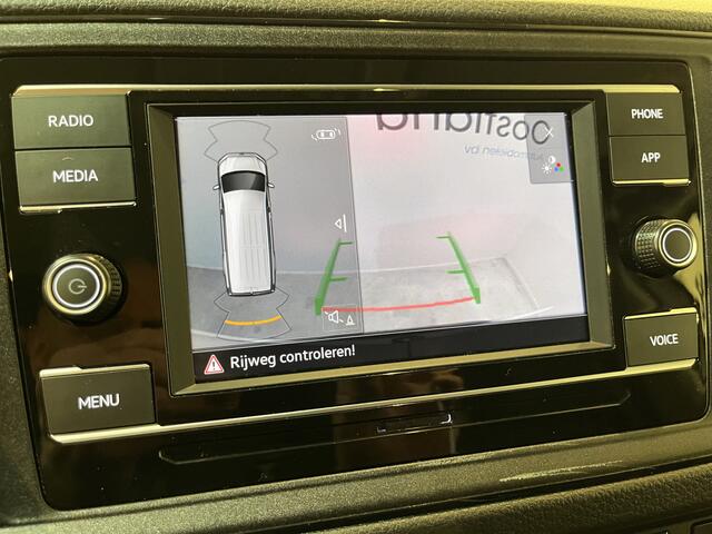 Volkswagen CRAFTER 2.0 TDI L3H2 140 PK Automaat / Euro 6 / Airco / Cruise Control / Camera / CarPlay / 3-Zits / 18.500 KM !!