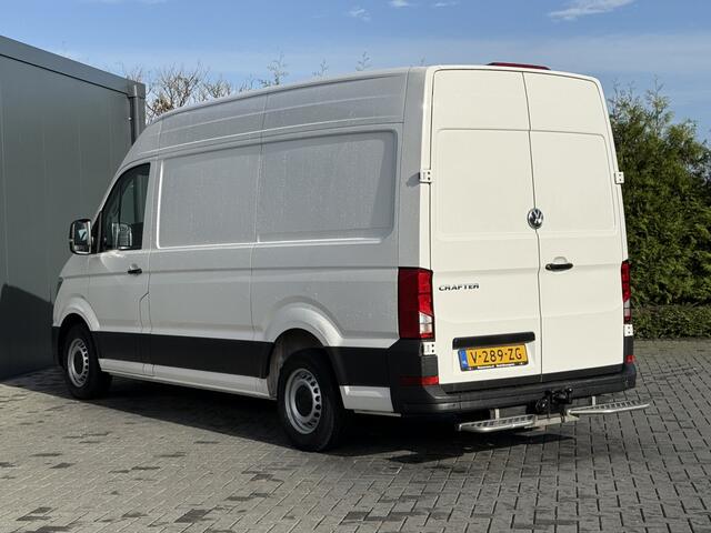 Volkswagen CRAFTER 2.0 TDI 140 PK / L3H3 / 1e EIG. / 3 TONS TREKHAAK / 3-ZITS / AIRCO / CRUISE / NAVI / 3000 KG AHG