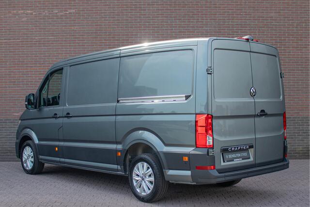 Volkswagen CRAFTER 35 2.0 TDI 177pk Automaat L3H2 ** BPM VOORDEEL, NIEUW ** Adaptive Cruise, 2x schuifdeur, Stoelverwarming, Carplay, Full LED, Camera.
