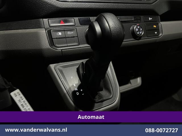 Volkswagen CRAFTER 2.0 TDI 141pk Automaat L3H3 L2H2 Euro6 Airco | Camera | Apple Carplay | Android Auto Chauffeursstoel, 3000kg trekvermogen, Parkeersensoren, Bijrijdersbank