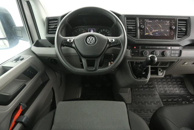 Volkswagen CRAFTER 35 2.0 TDI | Bakwagen | Laadklep | Zijdeur | 3000KG Trekgew. | 3-Zits | Airco | Cruise | Carplay