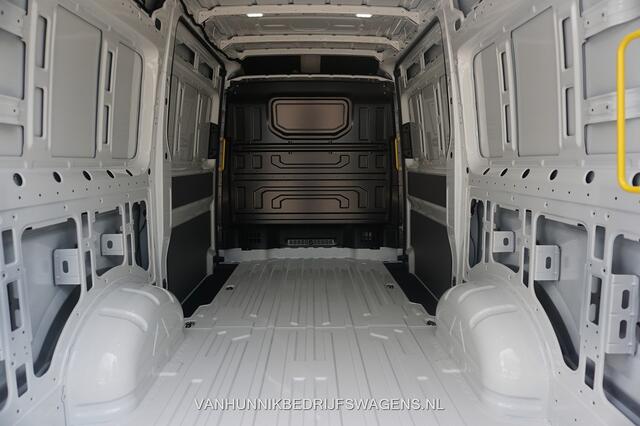 Volkswagen CRAFTER 35 140PK L3H3 Facelift BPM VRIJ 10" Scherm Apple CP/Android A, 270° deuren!! NR. J02*