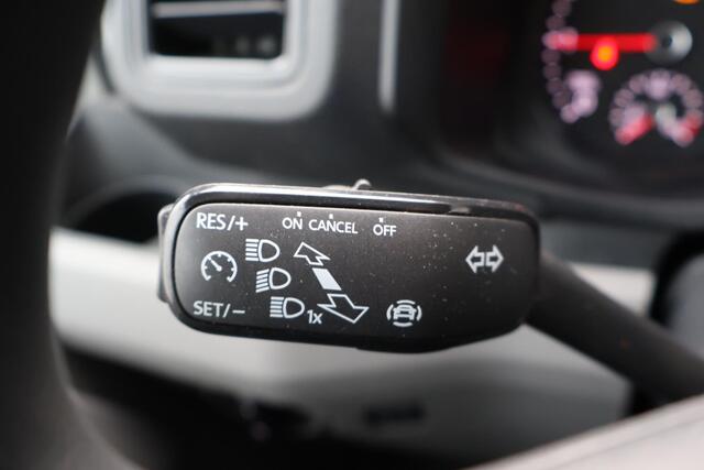 Volkswagen CRAFTER 35 2.0 TDI L3 DC Trendline | 140 PK | Navigatiesysteem | Cruise control | Apple CarPlay / Android Auto |