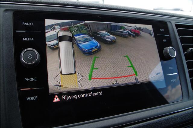 Volkswagen CRAFTER 35t 2.0 TDI L3H3 Highline Exclusive > 177pk/Nu leverbaar geen BPM/Geveerde stoel/LED/Camera/Trekhaak/Adapt. cruise Operational lease ook mogelijk!