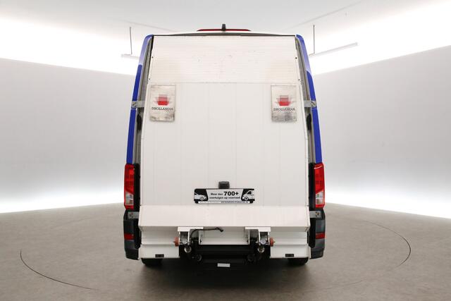 Volkswagen CRAFTER 2.0 TDI L3H3 | Laadklep | Airco | Camera | Cruise | Carplay | Parkeersensoren
