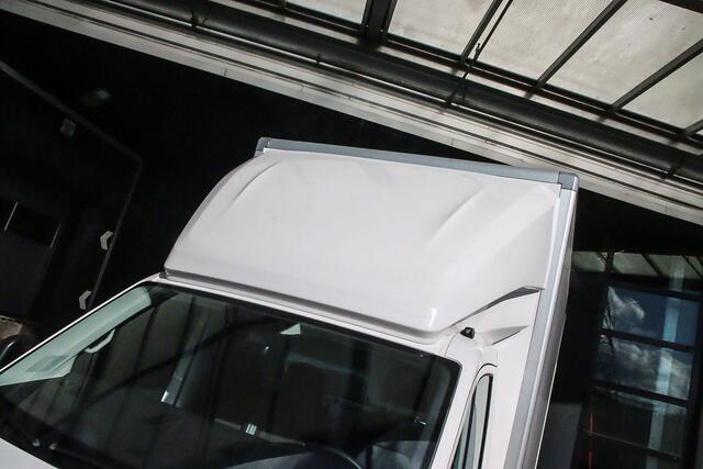 Volkswagen CRAFTER 50 2.0 TDI L4 164 PK Automaat | Bakwagen | Laadklep 1.000 kg laadvermogen | Navigatie | Dubbellucht | Camera | Geveerde stoel