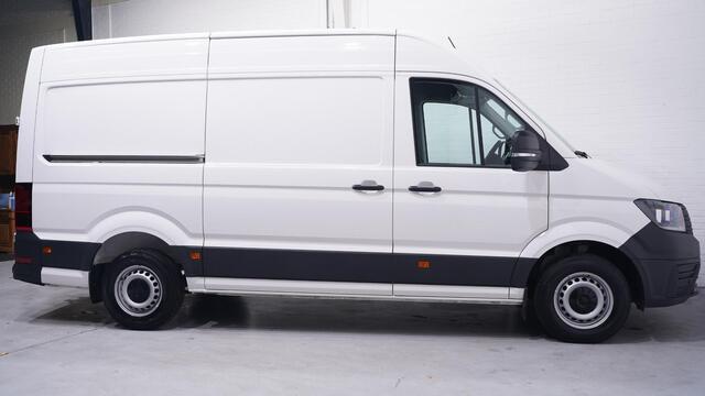 Volkswagen CRAFTER 2.0 TDI L3H3 Navi, Apple Carplay, Leder, Trekhaak Laadruimte Pakket, PDC V+A, 3-Zits