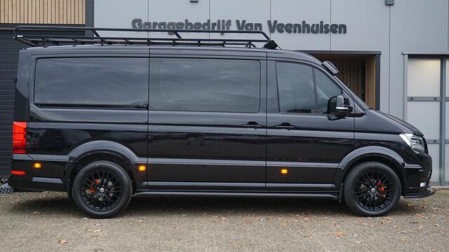Volkswagen CRAFTER 2.0 TDI 177pk DC 5-Zits DSG L3H2 Exclusive *BLACK Edition* 20inch LM LED Navi Geveerde stoel 1e Eigenaar *Eyecatcher*