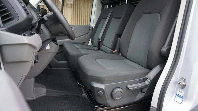 Volkswagen CRAFTER 35 2.0 TDI 140PK Automaat L3H3 3-Zits LED Navi & App-Connect *MARGE Bus* 76440km!