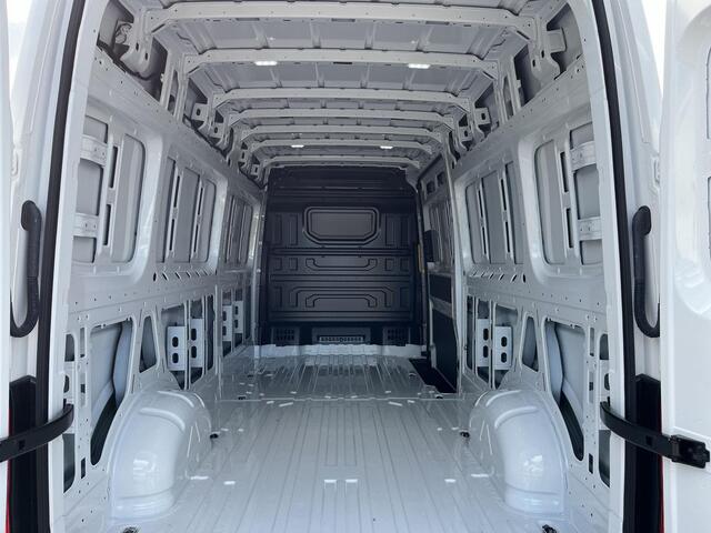 Volkswagen CRAFTER 35 2.0 TDI L4H3 | Comfortline | 177 Pk | wb 4490mm | A- Camera | App Connect |ERGO |