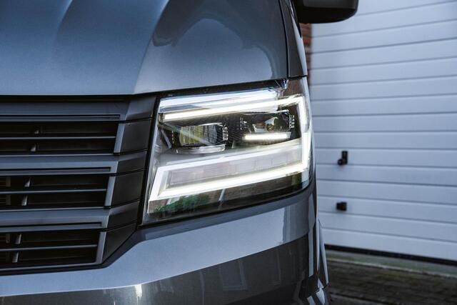 Volkswagen CRAFTER 2.0 TDI 177PK Automaat L3H3 Comfortline 2x Schuifdeuren | LED | NAVI | Camera | Trekhaak | Airco |