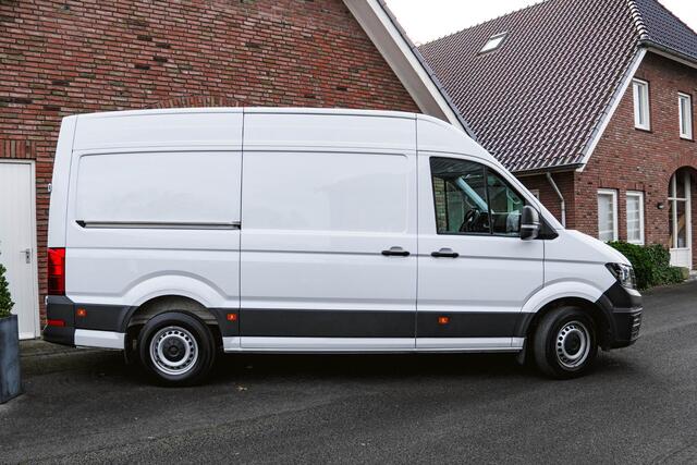 Volkswagen CRAFTER 2.0 TDI 102PK L3H3 NAVI Trekhaak Airco Leder