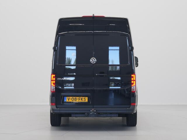 Volkswagen CRAFTER L3H3 2.0 TDI 140pk 3.5T Exclusive-Edition / Trekhaak / Navigatie / Camera / Acc / Pdc / Stoel/Stuurverwarming / Carplay
