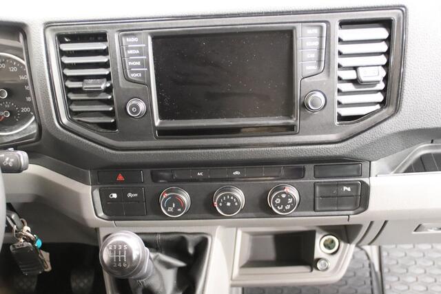 Volkswagen CRAFTER 35 2.0 TDI 140PK L3H3 EURO 6 3000KG trekvermogen Volkswagen Crafter 35 2.0 TDI 140PK L3H3 (oude L2H2) EURO 6