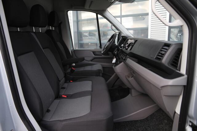 Volkswagen CRAFTER 2.0 TDI 140 L3H3 | Aut. | 3T trekgewicht | Navi | Camera | Airco..