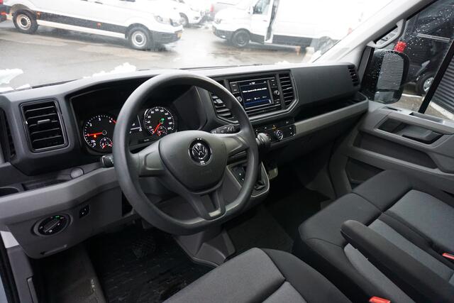 Volkswagen CRAFTER 140pk Automaat L3H3/L2H2 Apple carplay Camera Stoelverwarming Airco Parkeersensoren