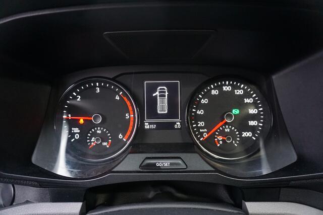 Volkswagen CRAFTER 140pk Automaat L3H3/L2H2 Apple carplay Camera Stoelverwarming Airco Parkeersensoren