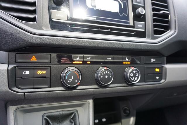 Volkswagen CRAFTER 140pk Automaat L3H3/L2H2 Apple carplay Camera Stoelverwarming Airco Parkeersensoren