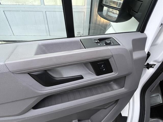 Volkswagen CRAFTER 35 2.0 TDI DC Open laadbak Airco Cruise controle Pick-up Euro 6 Parkeerhulp achter evt 3000kg trekgewicht 6 persoons p-up bakwagen open laadbak Pritsche