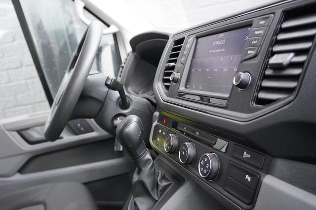 Volkswagen CRAFTER 2.0 TDI 140PK L3H2 Automaat EURO 6 - Airco - Cruise - Camera - ¤ 17.499,- Excl.